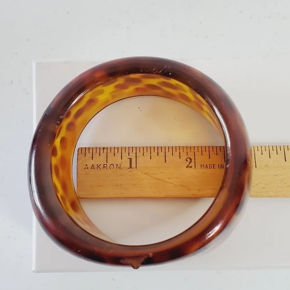 Wide Chunky Bangle Slip-on‎ Plastic Animal Print Design Bangle